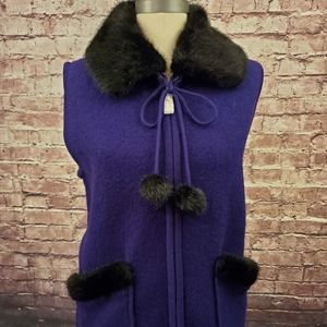 Ladies Zip Up Vest ~ NWT